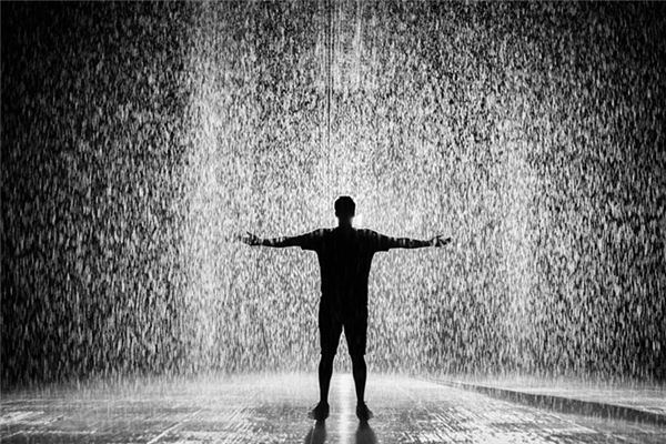 What does it mean to dream of being caught in the rain? What does it mean to dream of being caught in the rain?