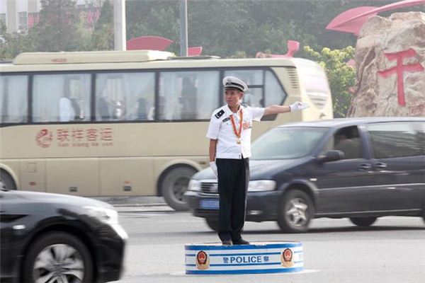 What does it mean to dream of standing guard? What does it mean to dream of standing guard?