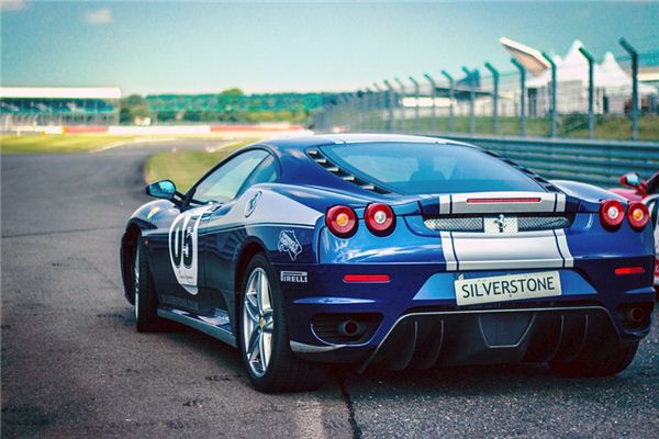 What does it mean to dream about racing? What does it mean to dream about racing?