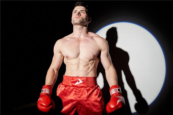 Dreaming of a professional boxing match