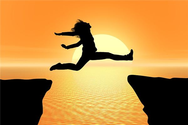 What does it mean to dream of crossing over? What does it mean to dream of crossing over?