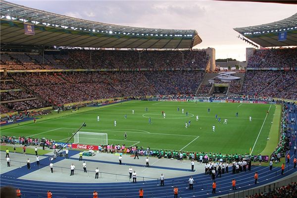 What does it mean to dream about a ball game? What does it mean to dream about a ball game?