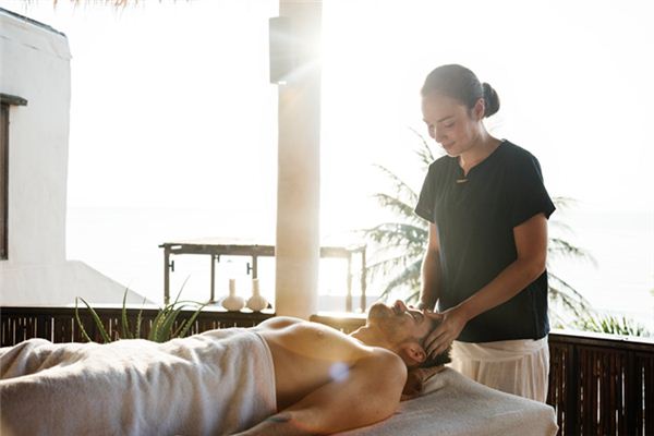 What does it mean to dream of getting a massage? What does it mean to dream of getting a massage?