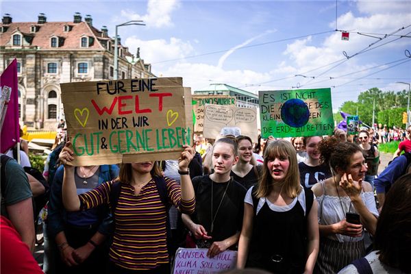 Dreaming of student rallies and demonstrations