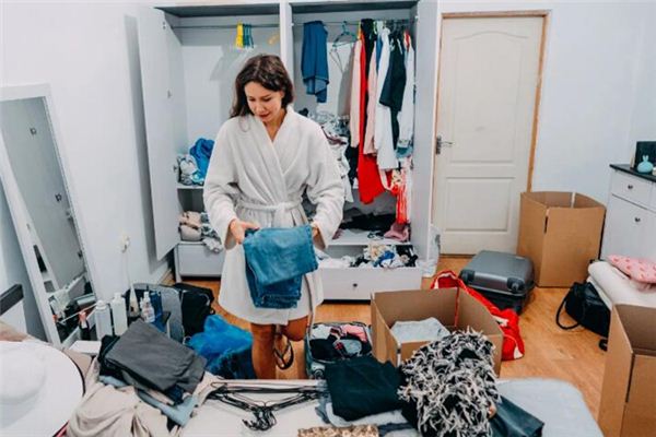 What does it mean to dream of packing your luggage? What does it mean to dream of packing your luggage?