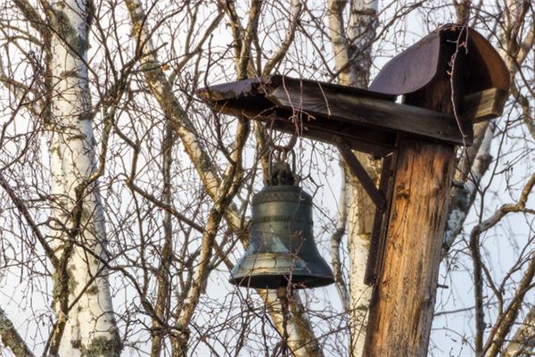 What does it mean to dream of ringing a bell? What does it mean to dream of ringing a bell?