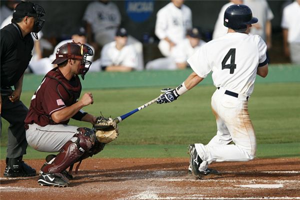 What does it mean to dream of playing baseball? What does it mean to dream of playing baseball?