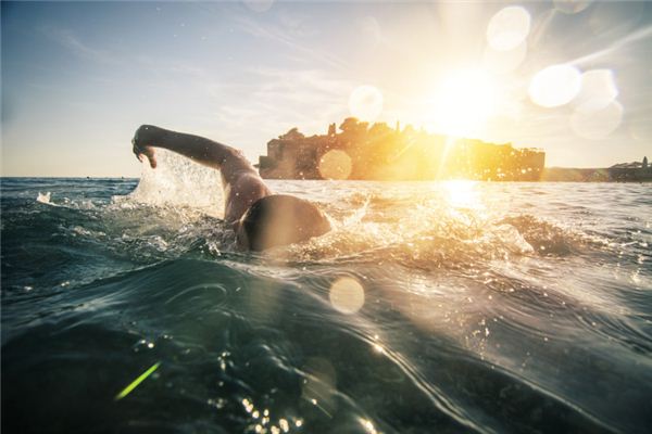 Dreaming of swimming towards the horizon