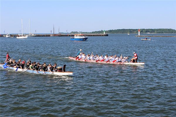 What does it mean to dream of a dragon boat race? What does it mean to dream of a dragon boat race?