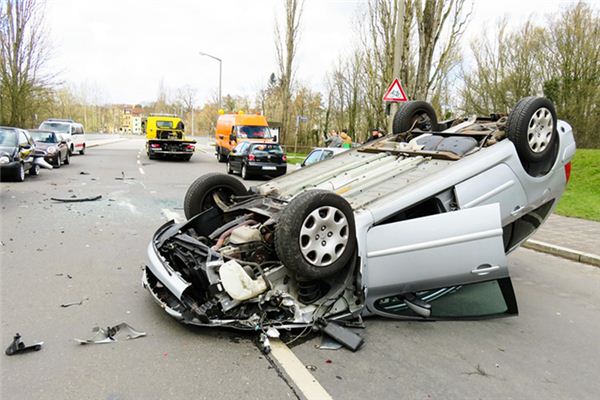 What does it mean to dream of hitting someone with your car? What does it mean to dream of hitting someone with your car?