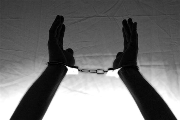 What does it mean to dream of being arrested? What does it mean to dream of being arrested?