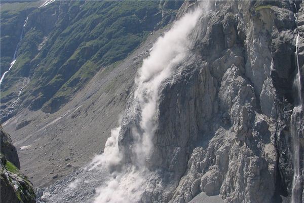 What does it mean to dream of a landslide? What does it mean to dream of a landslide?