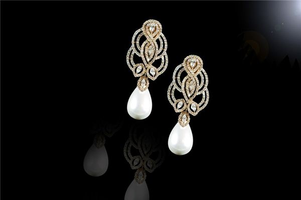What does it mean to dream of buying earrings? What does it mean to dream of buying earrings?