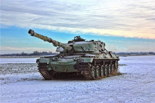 I dreamed that a tank was driving towards me.