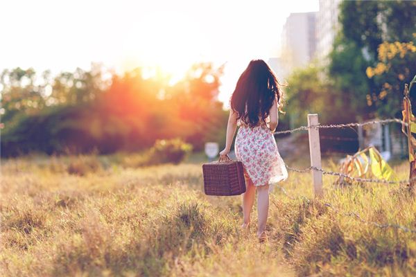 What does it mean to dream of going out? What does it mean to dream of going out?