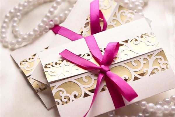 What does it mean to dream of receiving an invitation? What does it mean to dream of receiving an invitation?