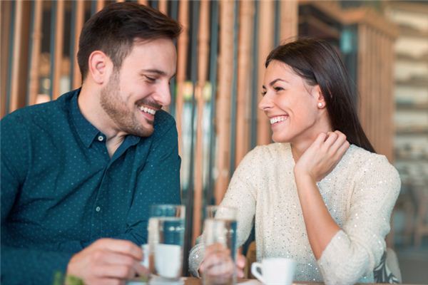 Dreaming of dating in a restaurant or cafe