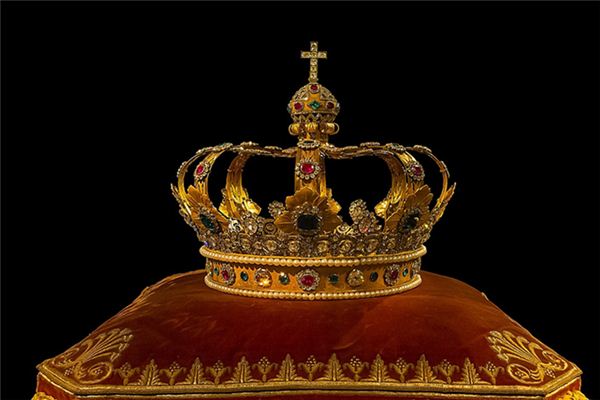 What does it mean to dream of a coronation ceremony? What does it mean to dream of a coronation ceremony?