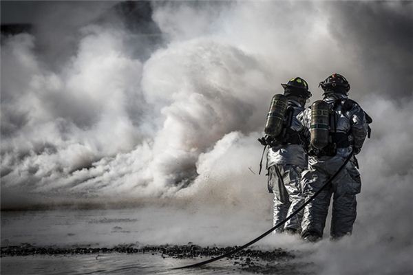 What does it mean to dream of a fire being extinguished? What does it mean to dream of a fire being extinguished?