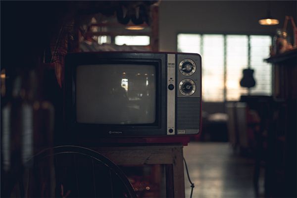 Dreaming of watching TV Dreaming of watching TV