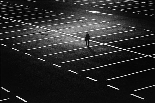 What does it mean to dream of being isolated? What does it mean to dream of being isolated?