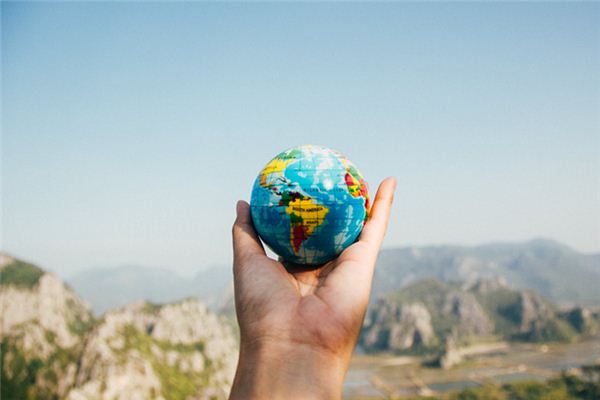 What does it mean to dream of traveling far away? What does it mean to dream of traveling far away?