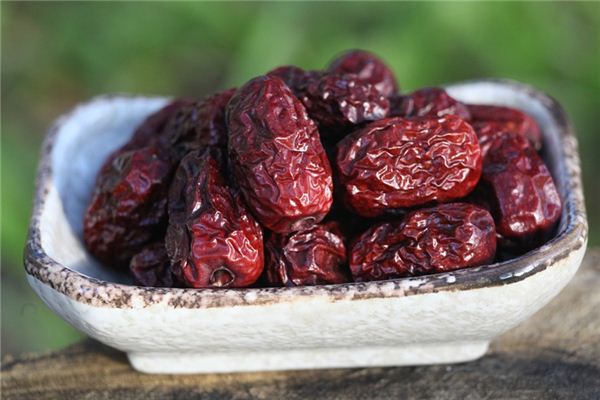 What does it mean to dream of eating dates? What does it mean to dream of eating dates?