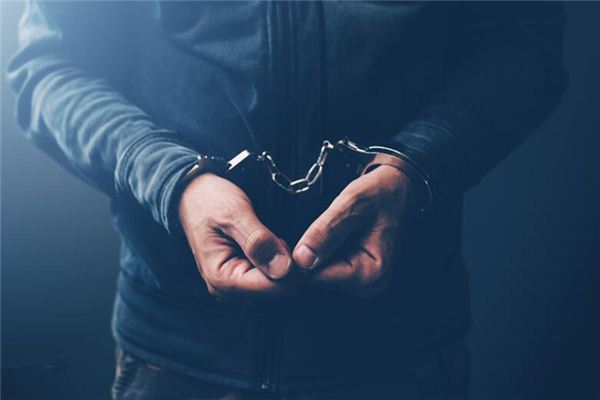 I dreamed that I was caught stealing. I dreamed that I was caught stealing.