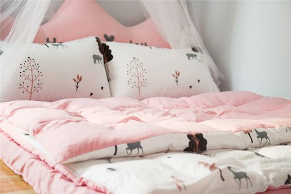 Dreaming of folding quilts