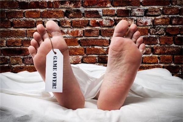 Dreaming of a living relative passing away