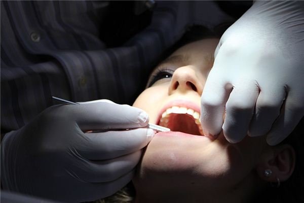 What does it mean to dream of growing new teeth? What does it mean to dream of growing new teeth?