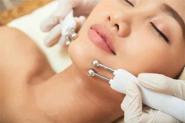 Dreaming of plastic surgery