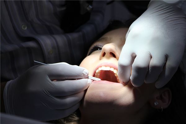 What does it mean to dream about getting dentures? What does it mean to dream about getting dentures?