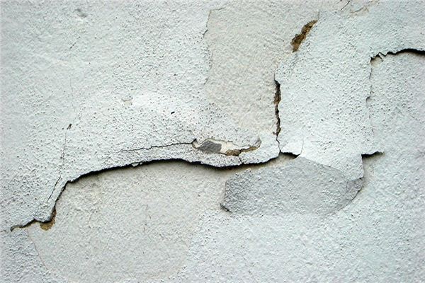 What does it mean to dream of a house with cracks? What does it mean to dream of a house with cracks?