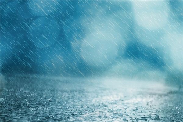 What does it mean to dream of being drenched in heavy rain? What does it mean to dream of being drenched in heavy rain?