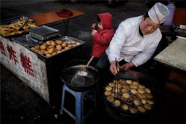 Dreaming of eating fried cake Dreaming of eating fried cake