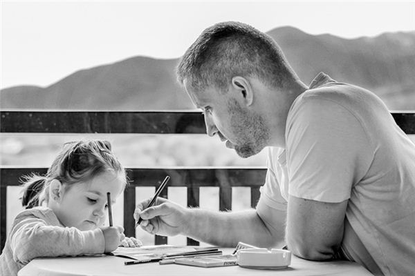 What does it mean to dream of being scolded by your father? What does it mean to dream of being scolded by your father?