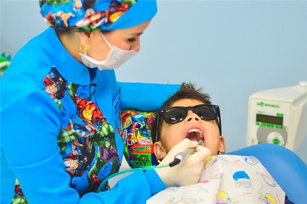 What does it mean to dream of bleeding teeth? What does it mean to dream of bleeding teeth?