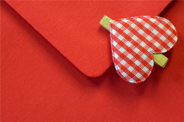 What does it mean to dream of receiving a love letter? What does it mean to dream of receiving a love letter?