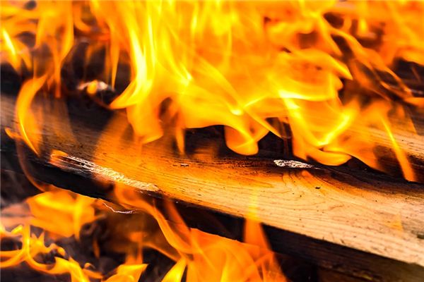 What does it mean to dream of burning? What does it mean to dream of burning?