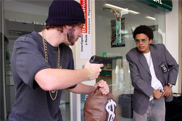 What does it mean to dream of being robbed? What does it mean to dream of being robbed?