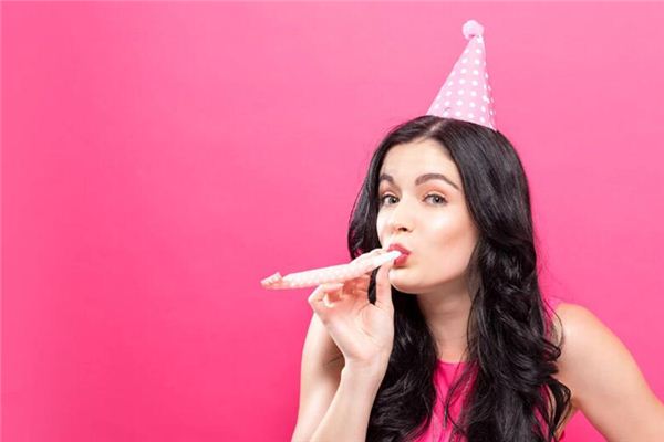 What does it mean to dream of hearing a whistle? What does it mean to dream of hearing a whistle?
