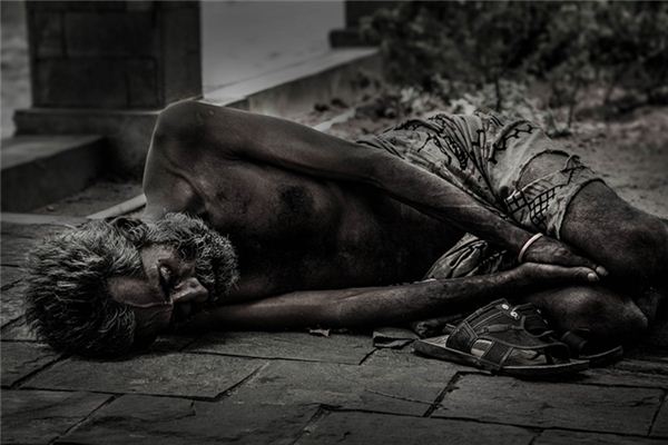 What does it mean to dream of famine? What does it mean to dream of famine?