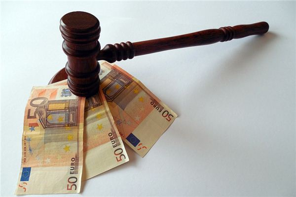 What does it mean to dream of being fined? What does it mean to dream of being fined?