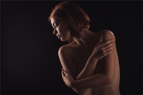 What does it mean to dream of being naked? What does it mean to dream of being naked?