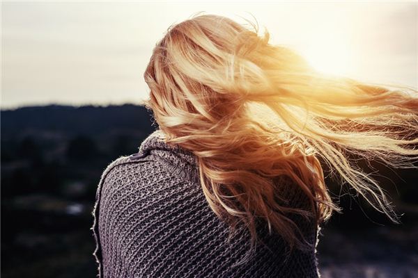 What does it mean to dream about losing hair? What does it mean to dream about losing hair?
