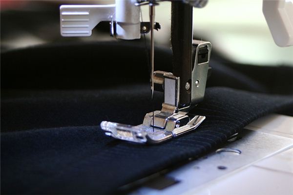 What does it mean to dream of mending clothes? What does it mean to dream of mending clothes?