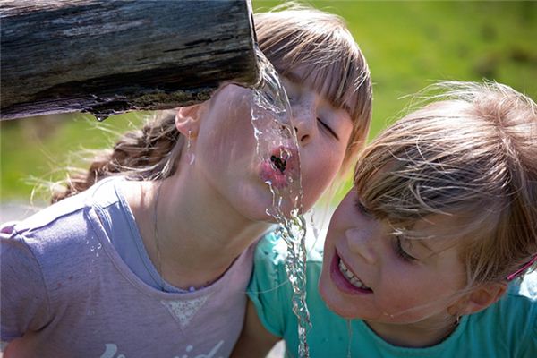 What does it mean to dream of drinking water? What does it mean to dream of drinking water?