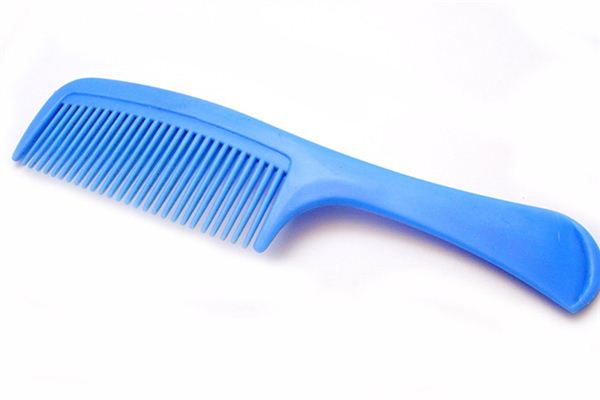 What does it mean to dream of combing your hair? What does it mean to dream of combing your hair?