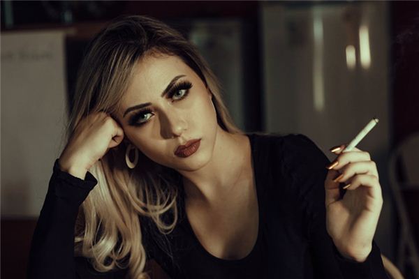 What does it mean to dream of buying cigarettes? What does it mean to dream of buying cigarettes?